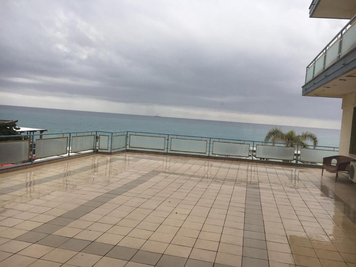 Hotel Miramare سافونا المظهر الخارجي الصورة